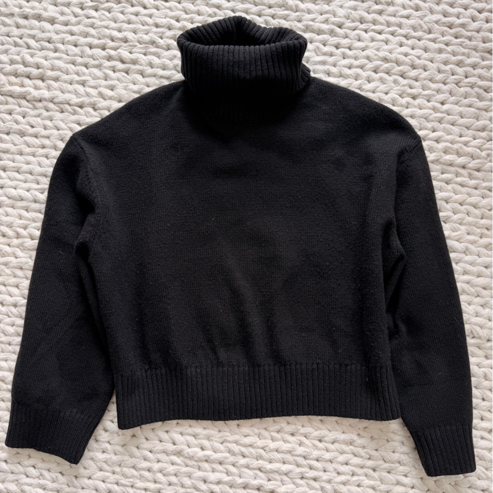 H&M Black Ribbed Off-Shoulder Sweater